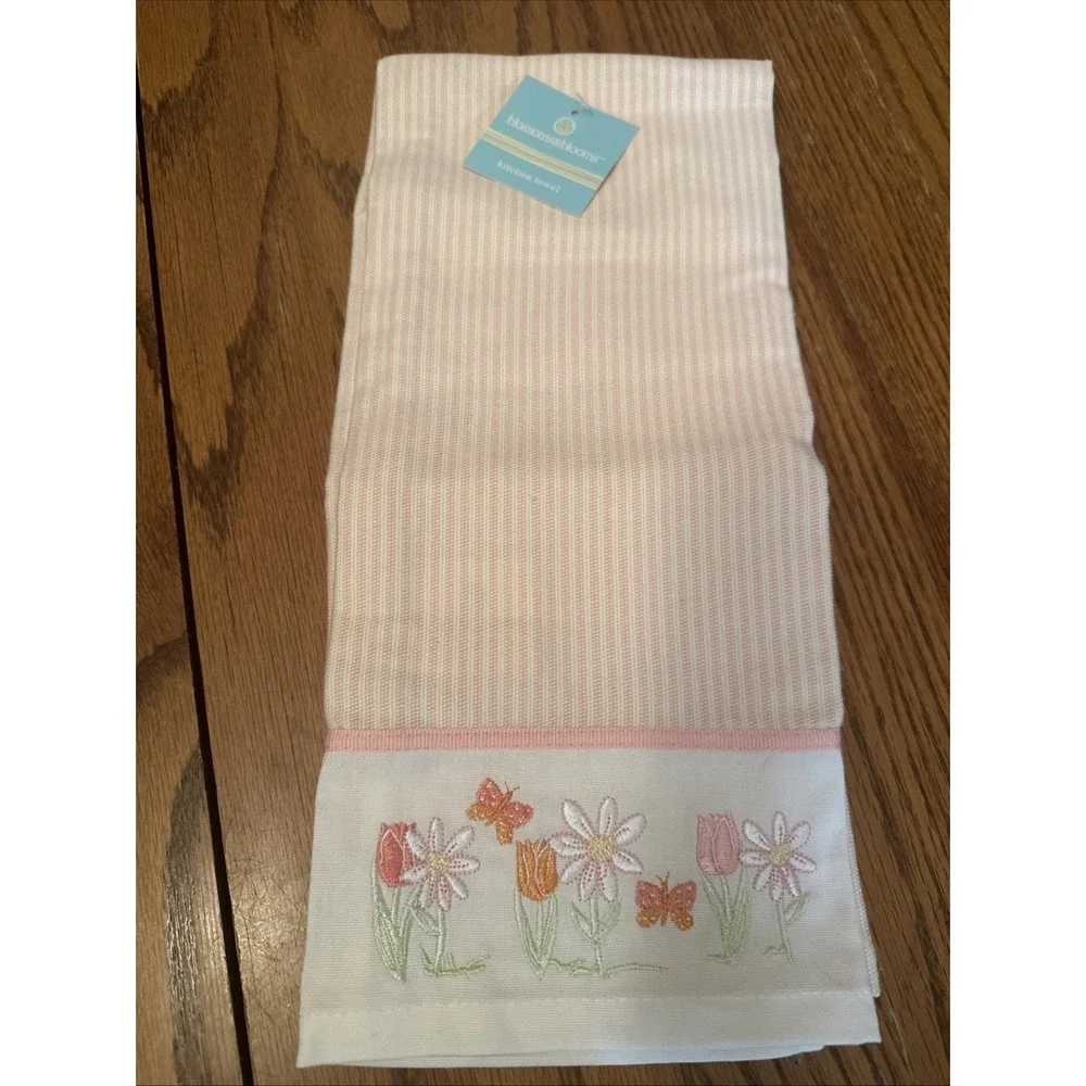 Set Of 3 New With Tags Kitchen Towels Easter Spring Blossoms & Blooms‎